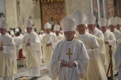 Ve Vatikánu pokračují přípravy před konkláve, volit bude 133 kardinálů