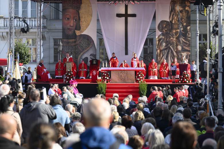 Lidé si ve Staré Boleslavi připomenou sv. Václava, patrona české země Lidé si ve Staré Boleslavi připomenou sv. Václava, patrona české země