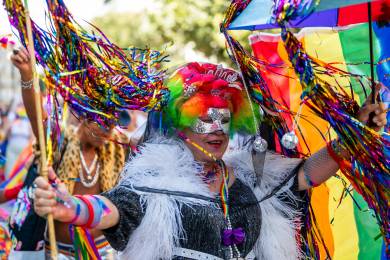 Účastníci průvodu Prague Pride řekli, že chtějí v ČR rovná práva pro všechny