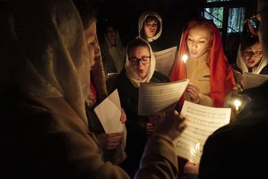 Zelenskyj na pravoslavné Velikonoce řekl, že Ukrajinci klekají jen k modlitbě