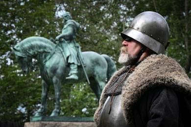 Přibyslav připomněla 600 let od úmrtí Jana Žižky ukázkou bitvy i bohoslužbou
