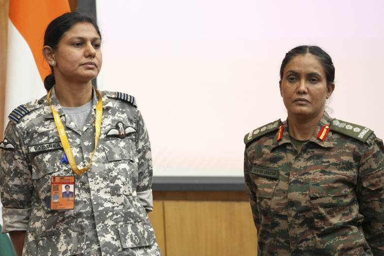 Pákistán porušil dohodu o příměří, tvrdí Indie po explozích ve Šrínagaru