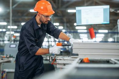 Analytici: Český průmysl by měl letos zrychlit růst na více než dvě procenta