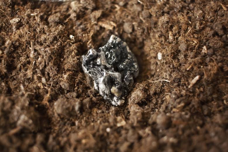 Firma Rare Earths Norway zvýšila odhad zásob v dole na vzácné zeminy o 81 pct.