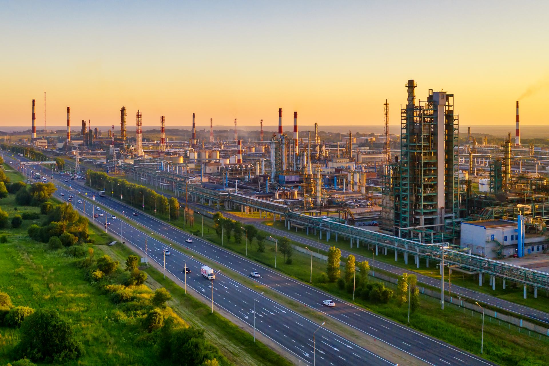  Rusko ropa chemie stroje boje benzin sankce 