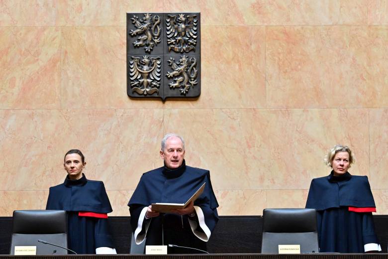 Odborníci rozumějí rozhodnutí ÚS o vatikánské smlouvě u zpovědního tajemství