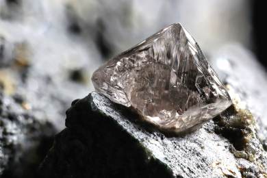 Rusko plánuje letos zavést clo na část vývozu diamantů