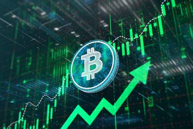 Analytici: Cena bitcoinu dnes po víkendových turbulencích roste o téměř procento