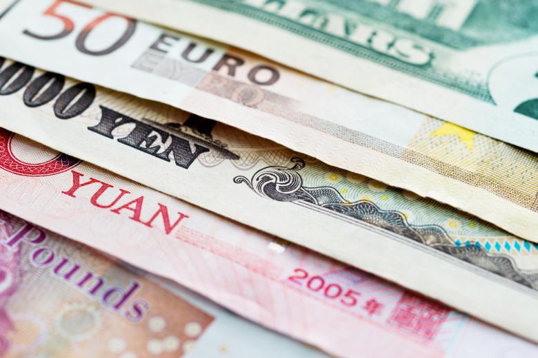 Firmy zřejmě čekají jednodušší odpisy i možnost účtovat ve více funkčních měnách