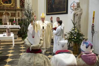 Koledníkům i samotné Tříkrálové sbírce ve čtvrtek v Olomouci požehná arcibiskup