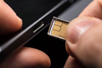 Rusko vypne signál cizincům, kteří ke svým SIM kartám nedoplní biometrické údaje