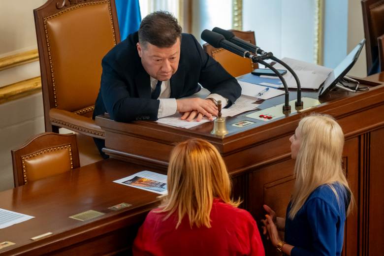 Sněmovna podpořila snížení úhrady nákladů České poště na nejvýše 1,5 mld. Kč