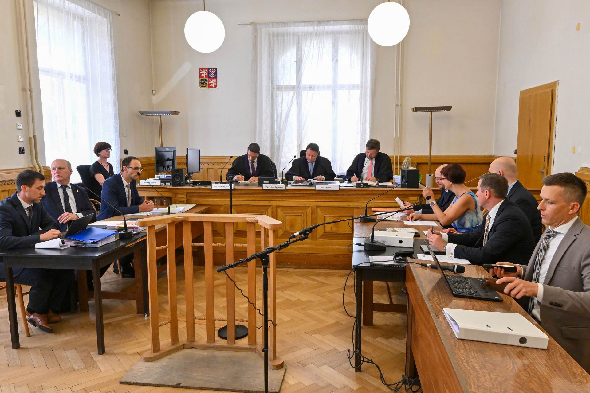  ČR Francie soud energie vláda jaderná Dukovany ÚOHS ČEZ 