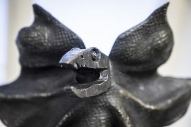 Špéra má v muzeu v Turnově výstavu k výročí, je tam postup výroby brože i AI