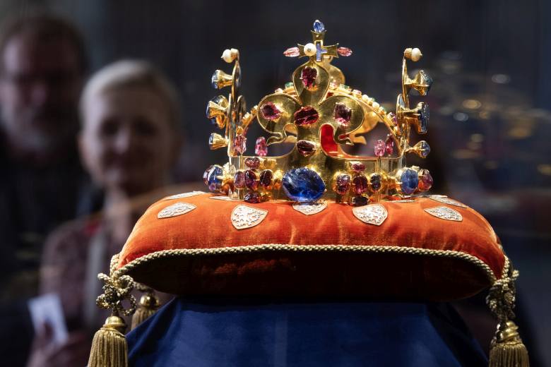 Korunovační klenoty na Pražském hradě od úterý vidělo téměř 20.000 lidí Korunovační klenoty na Pražském hradě od úterý vidělo téměř 20.000 lidí