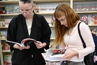 V Praze začal veletrh a festival Svět knihy, na Výstaviště proudí davy lidí