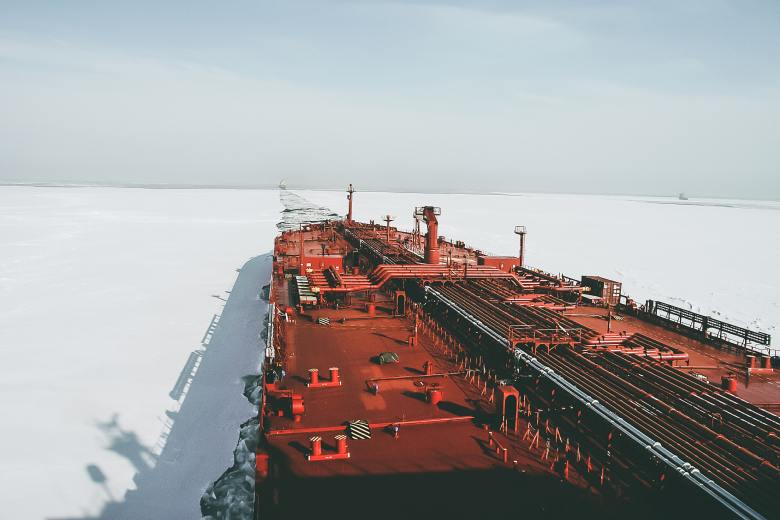 USA se v Atlantiku zmocnily tankeru plujícího pod ruskou vlajkou