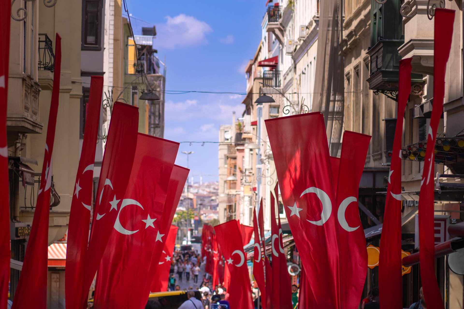 Objem bohatství na osobu se nejvíce zvýšil v Turecku, inflaci navzdory