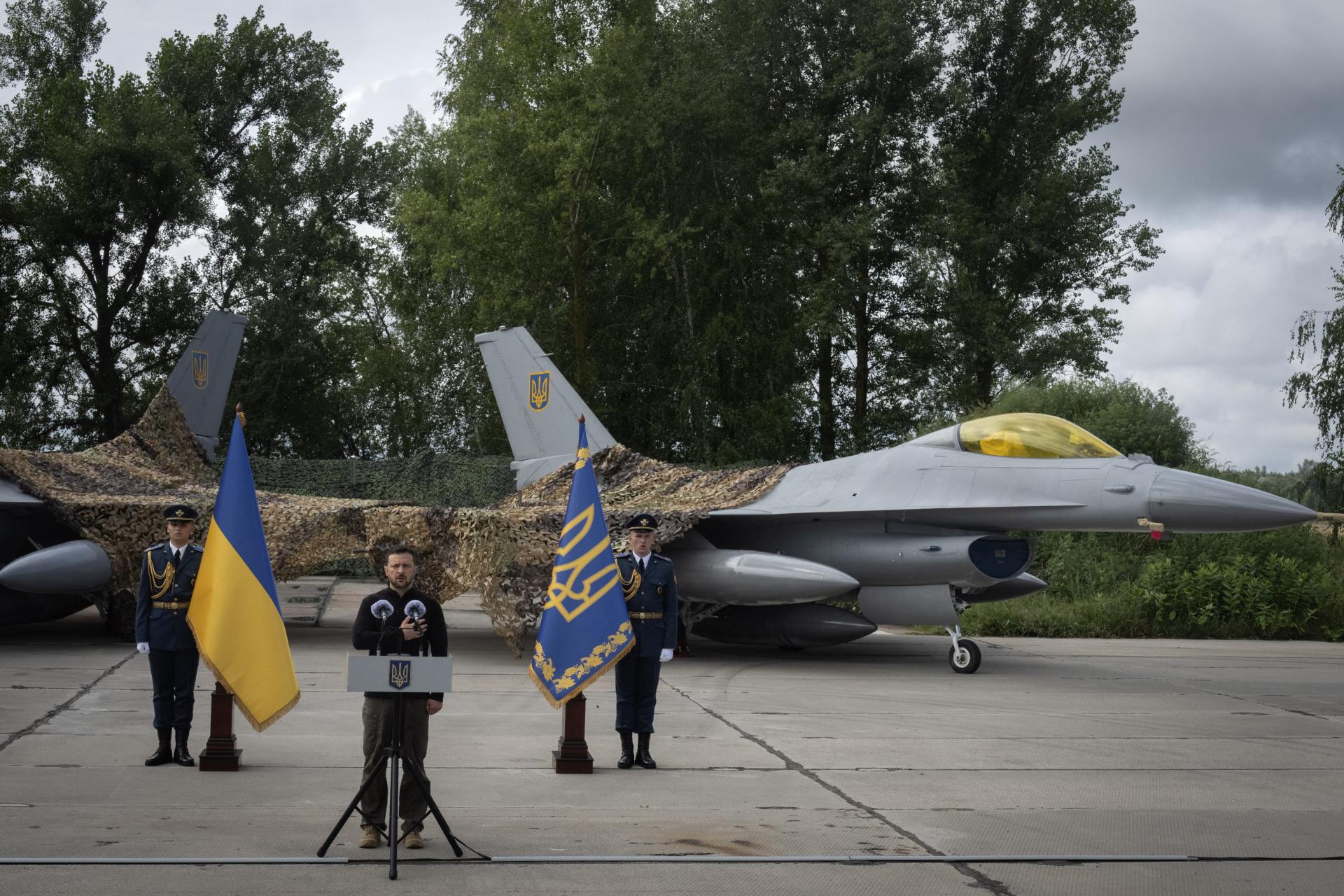  Ukrajina Rusko boje prezident zbraně F-16 