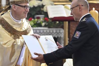 Za záchranu lebky sv. Zdislavy ocení arcibiskup policii čestným titulem