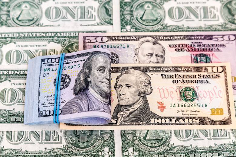 Index: Akciové fondy letos vynesly 3,6 procenta, dluhopisové jsou na nule Index: Akciové fondy letos vynesly 3,6 procenta, dluhopisové jsou na nule
