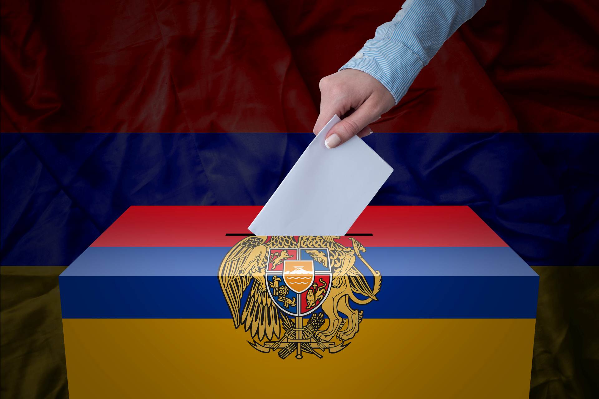 Volby v Arménii vyhrál současný premiér Pašinjan, gratulují mu evropští politici