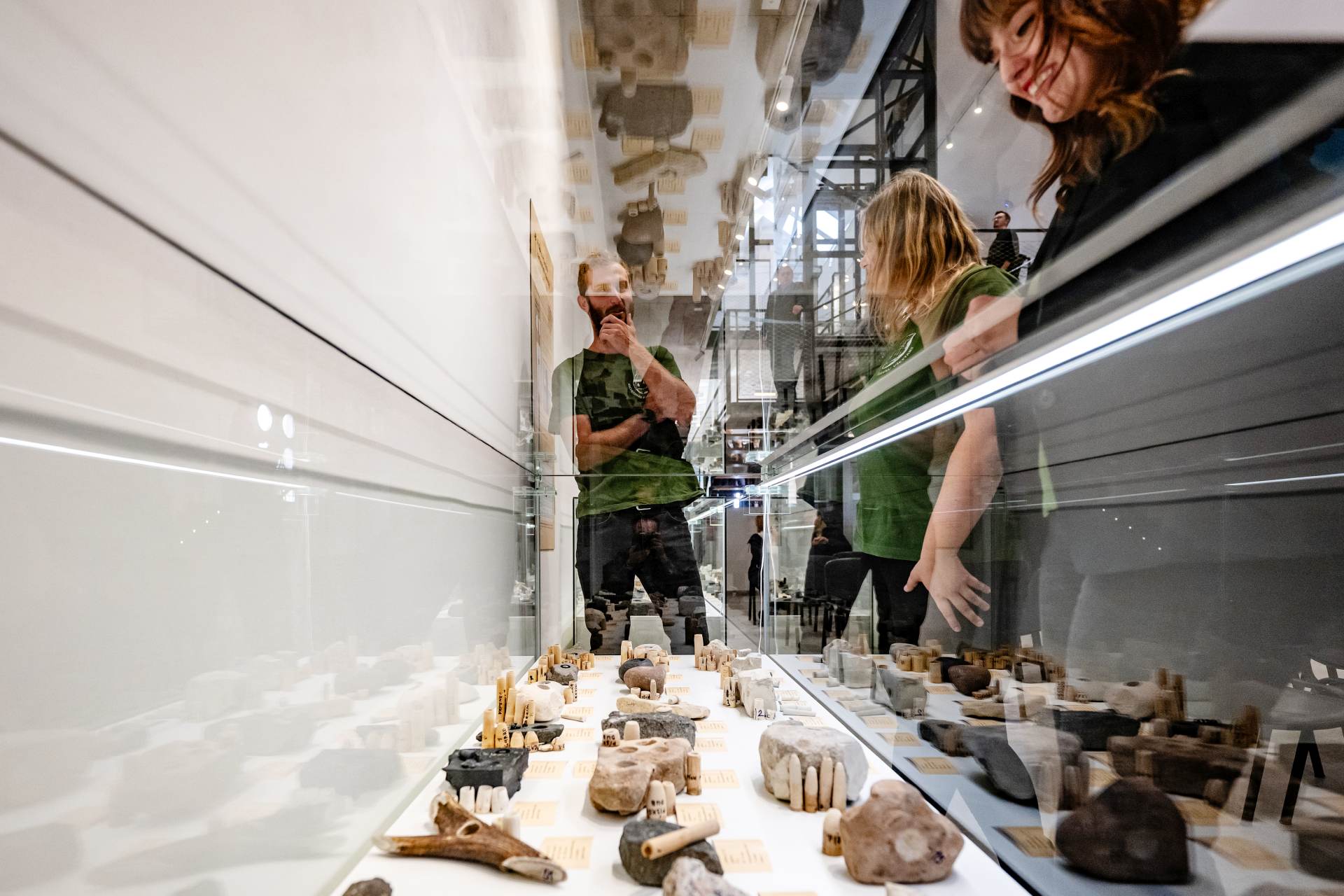 Archeopark Všestary v nové expozici představí pravěké čluny a kamenné sekery