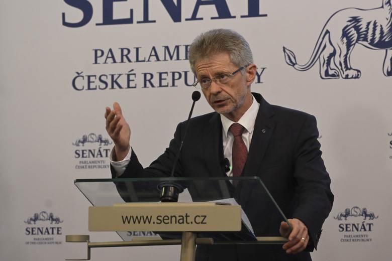 Vystrčil označil cestu na Tchaj-wan za přínosnou i z hlediska obchodních vztahů Vystrčil označil cestu na Tchaj-wan za přínosnou i z hlediska obchodních vztahů