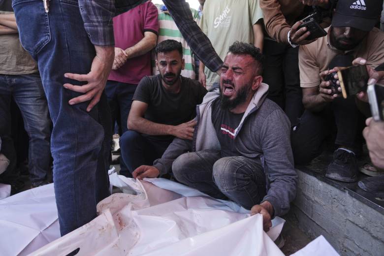 Izrael zabíjí děti jako hobby, dostane se do izolace, varoval lídr opozice Izrael zabíjí děti jako hobby, dostane se do izolace, varoval lídr opozice