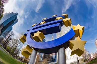 ECB podle očekávání ponechala základní úrokovou sazbu na 4,25 procenta
