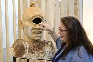 Výstava Musea Kampa o oku v umění ukazuje díla téměř sedmi desítek autorů